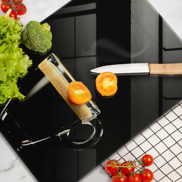 De vidrio templado Un vaso de café negro