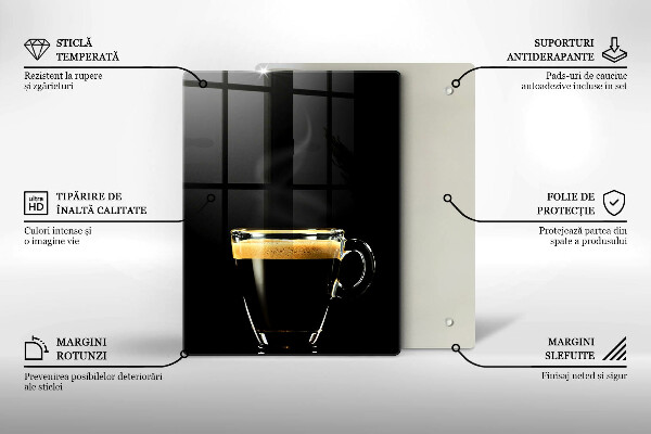 De vidrio templado Un vaso de café negro