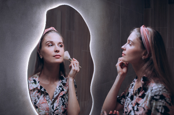 Espejo organico con luz led decorativo 50x100 cm