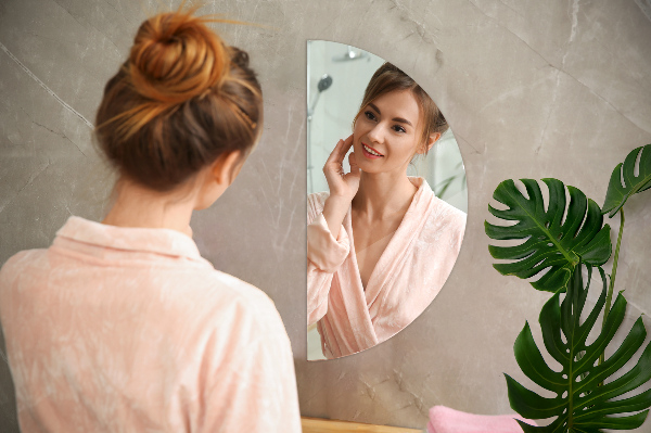 Espejo moderno media luna sin marco 45x90 cm