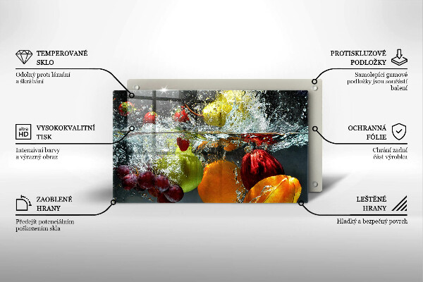 Cubre vitrocerámica Fruta jugosa en agua.