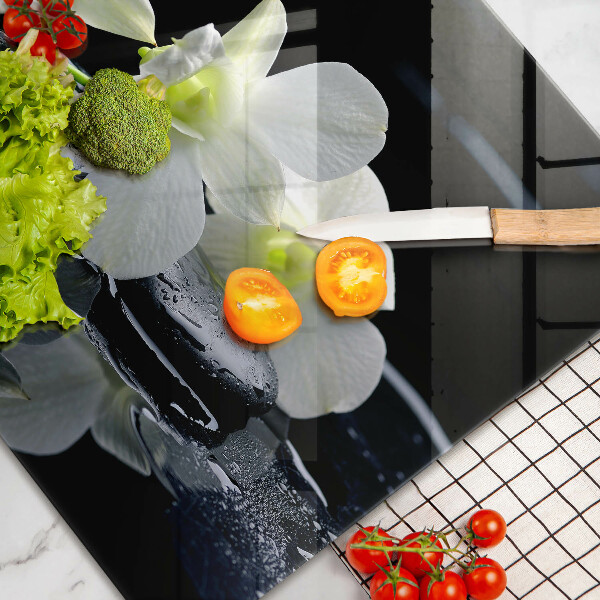 Cubre vitrocerámica Flores blancas en agua zen