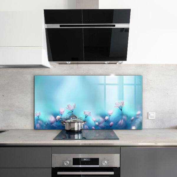 Paneles de vidrio para la cocina Flores detrás de la niebla de la mañana