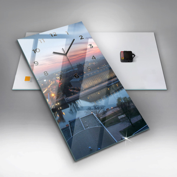 Reloj de vidrio vertical Wroclaw desde un dron - espejomat.es