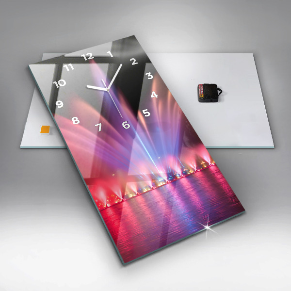 Reloj de vidrio vertical Fuente de Wrocław por la noche - espejomat.es