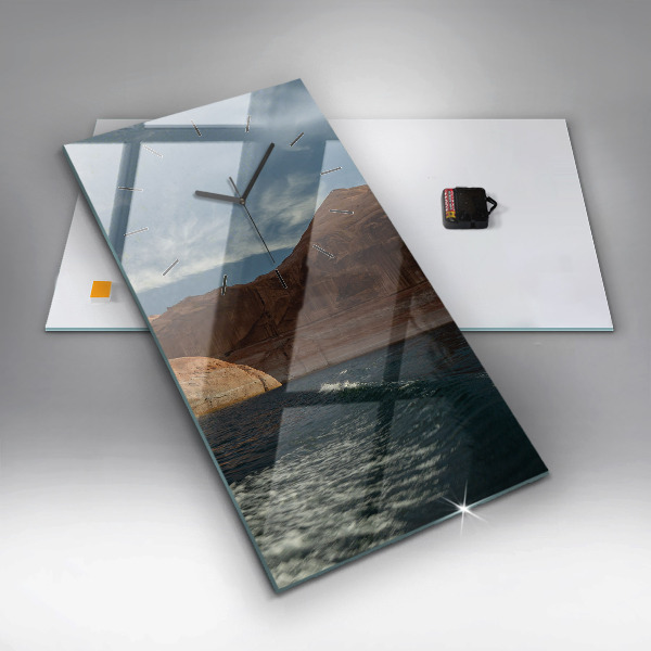 Reloj de vidrio vertical Persona sobre esquís acuáticos - espejomat.es