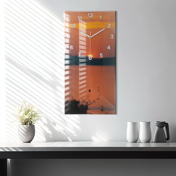 Reloj vertical Lago Balaton al atardecer - espejomat.es