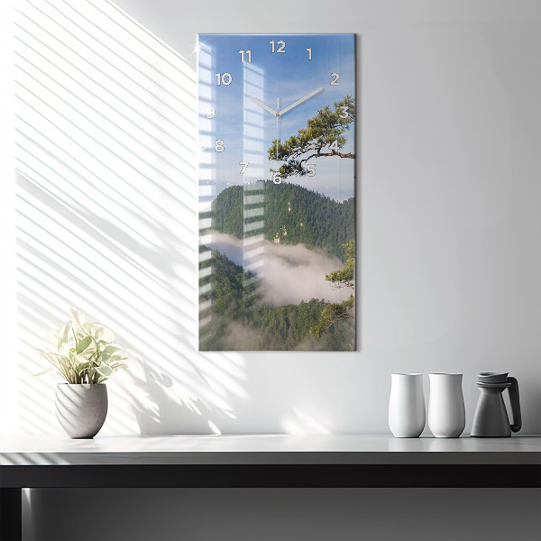 Reloj vertical Pico Sokolica en las montañas Pieniny - espejomat.es