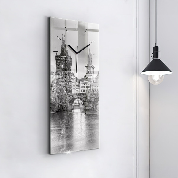 Reloj de vidrio vertical Vista del Puente de Carlos Praga - espejomat.es