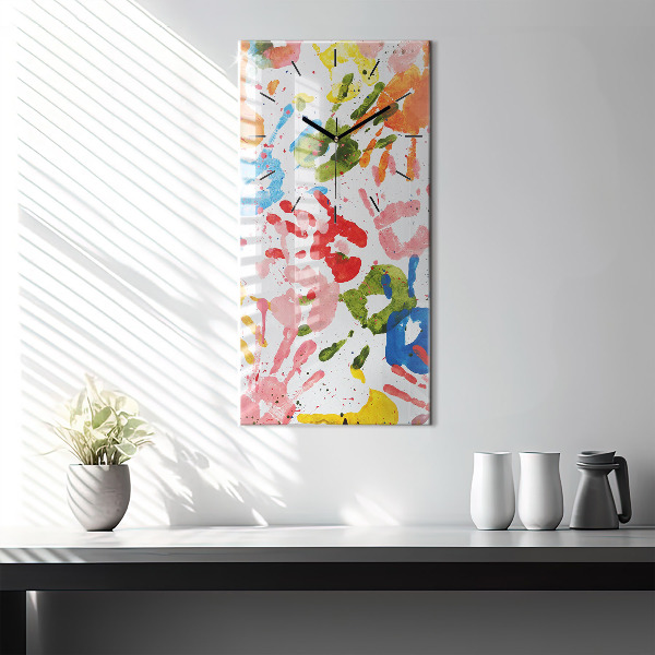 Reloj vertical Huellas de manos de niños - espejomat.es