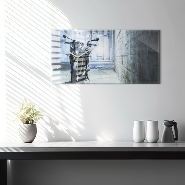 Reloj de cristal horizontal Moto en un callejón