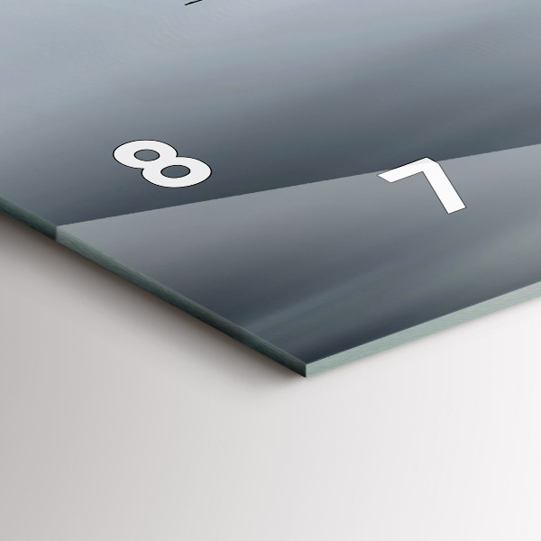 Reloj de cristal horizontal Avión militar en vuelo