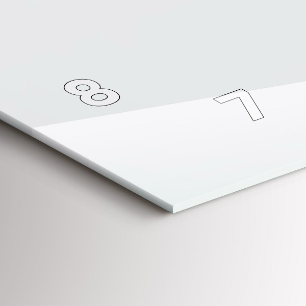 Reloj de cristal horizontal Cesta de mimbre con juguetes