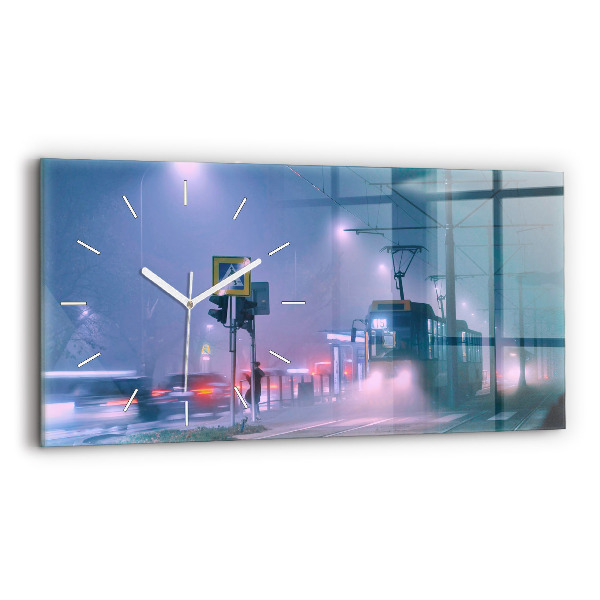 Reloj horizontal Varsovia en la niebla