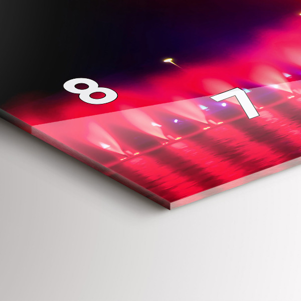 Reloj de cristal horizontal Fuente de Wrocław por la noche