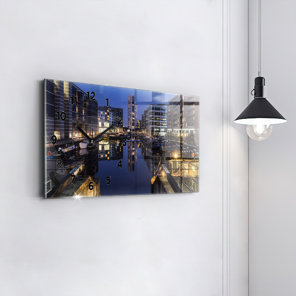 Reloj de cristal horizontal Ciudad iluminada de noche