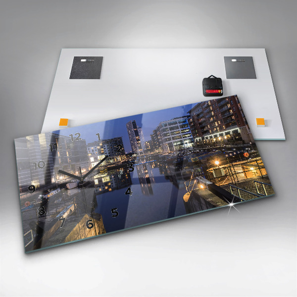 Reloj de cristal horizontal Ciudad iluminada de noche