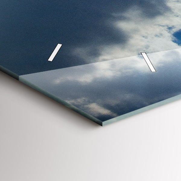 Reloj horizontal Bandera polaca contra el cielo