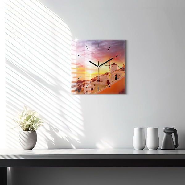 Reloj cuadrado Antiguo molino de viento en Santorini