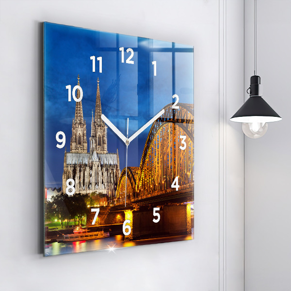 Reloj cuadrado Puente en Alemania