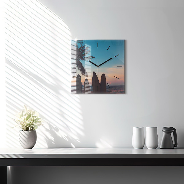Reloj de pared cuadrado Surf en la playa