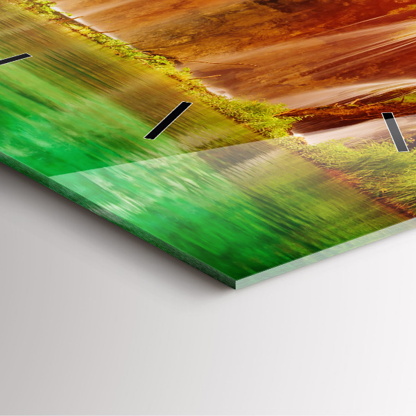 Reloj cuadrado Vista de una cascada