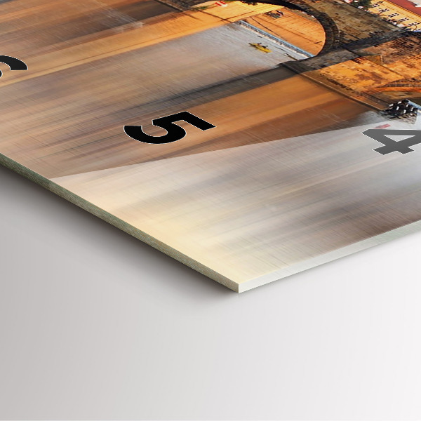 Reloj de pared cuadrado Panorama sobre un río