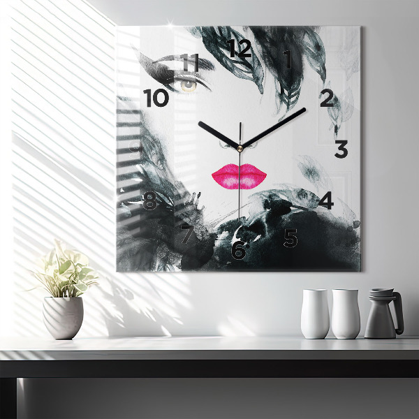Reloj de pared cuadrado Retrato de mujer con labios rojos
