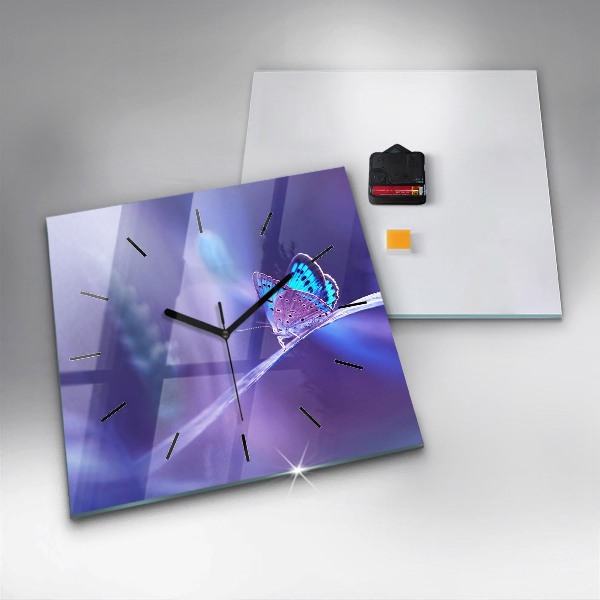 Reloj de pared cuadrado Mariposa sobre hierba