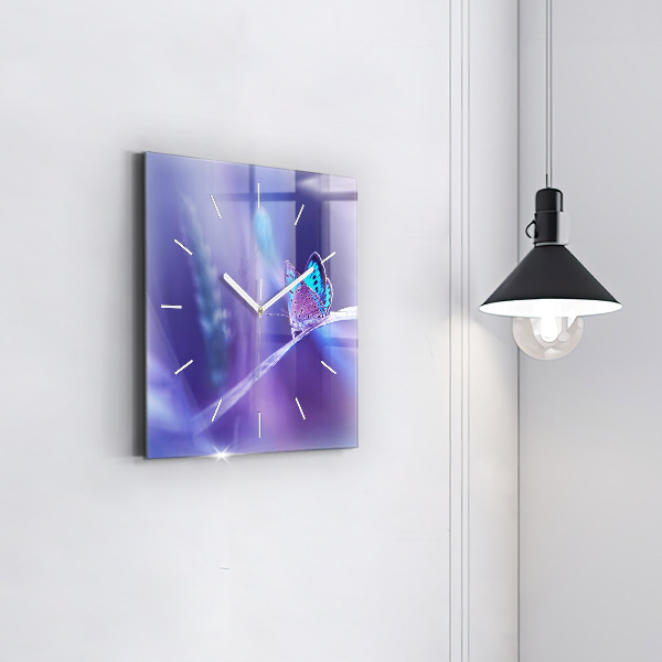 Reloj de pared cuadrado Mariposa sobre hierba