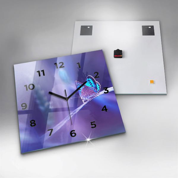 Reloj de pared cuadrado Mariposa sobre hierba