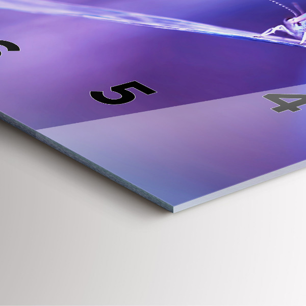 Reloj de pared cuadrado Mariposa sobre hierba