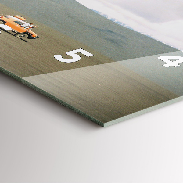 Reloj de pared cuadrado Vehículo en el desierto de Kamchatka