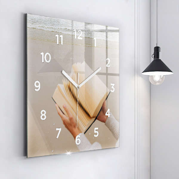 Reloj de pared cuadrado Un momento con un libro