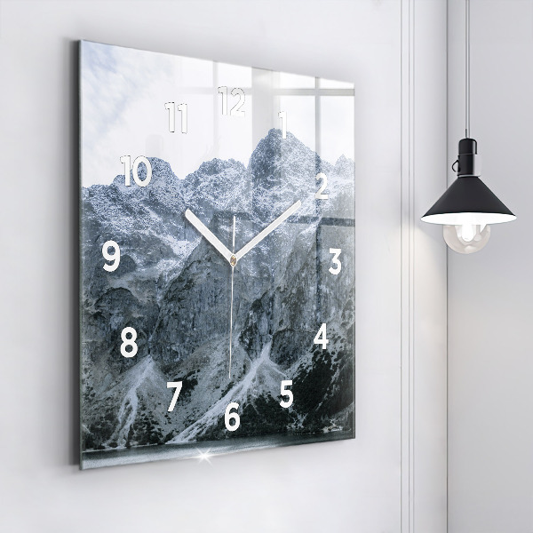 Reloj cuadrado Morskie Oko en los montes Tatra