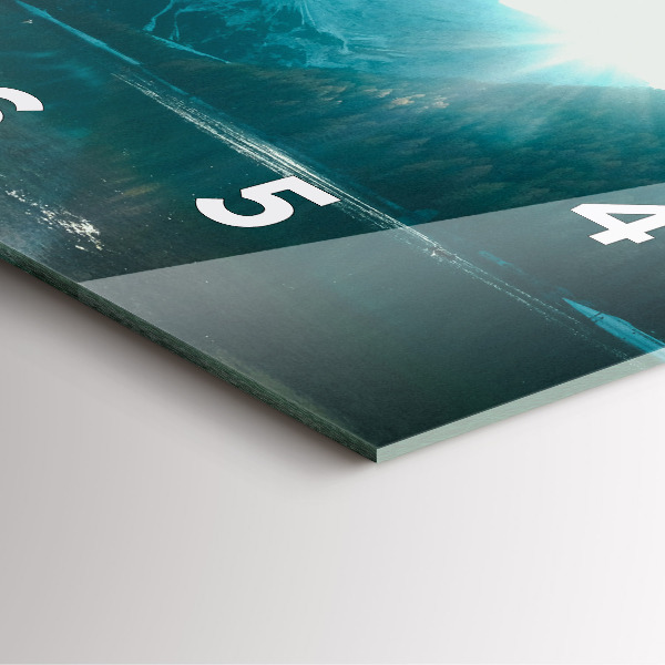 Reloj cuadrado Montaña y río en Polonia