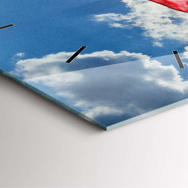 Reloj de pared cuadrado Bandera polaca contra el cielo