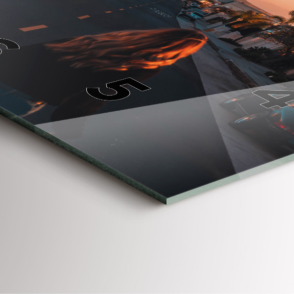 Reloj de pared cuadrado Mujer en la carretera