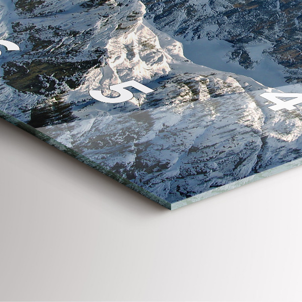 Reloj de pared cuadrado Montañas bajo el cielo azul