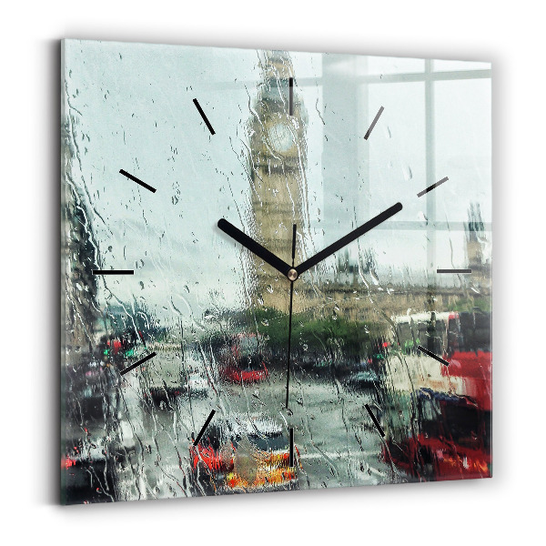 Reloj cuadrado Londres lluvioso