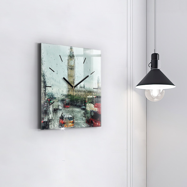 Reloj cuadrado Londres lluvioso