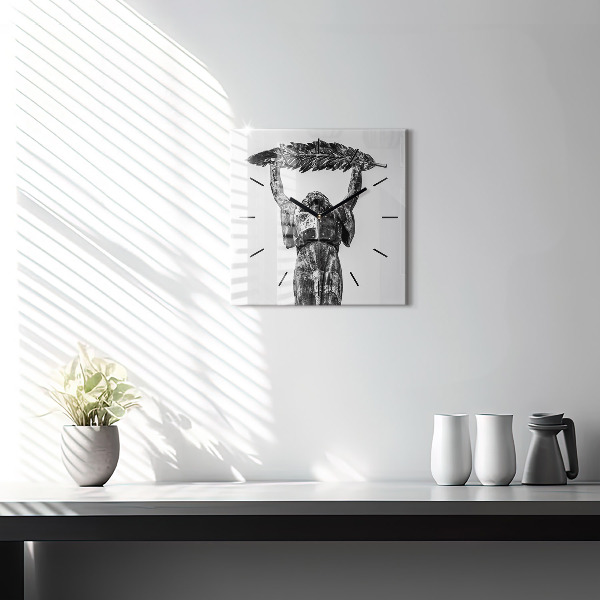 Reloj cuadrado La Estatua de la Libertad en Budapest