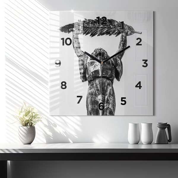 Reloj cuadrado La Estatua de la Libertad en Budapest