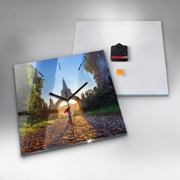 Reloj cuadrado Parque Surat Thani Tailandia