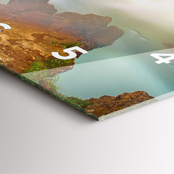 Reloj cuadrado Godafoss en Islandia