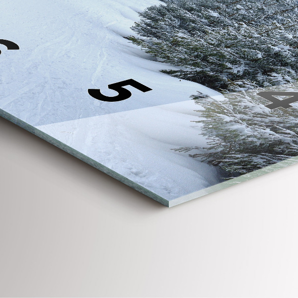 Reloj cuadrado Montañas gigantes checas en invierno