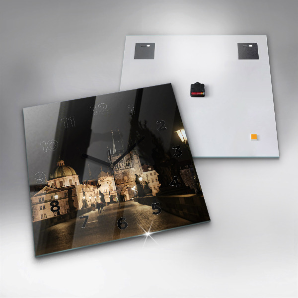 Reloj cuadrado Puente de Carlos en Praga