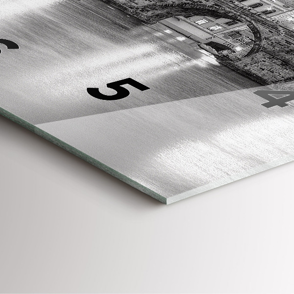 Reloj cuadrado Vista del Puente de Carlos Praga