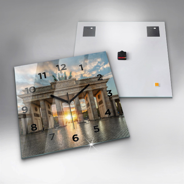 Reloj cuadrado Puerta de Brandemburgo en Berlín