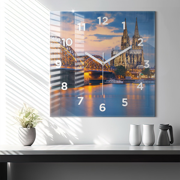 Reloj cuadrado Vista del ayuntamiento